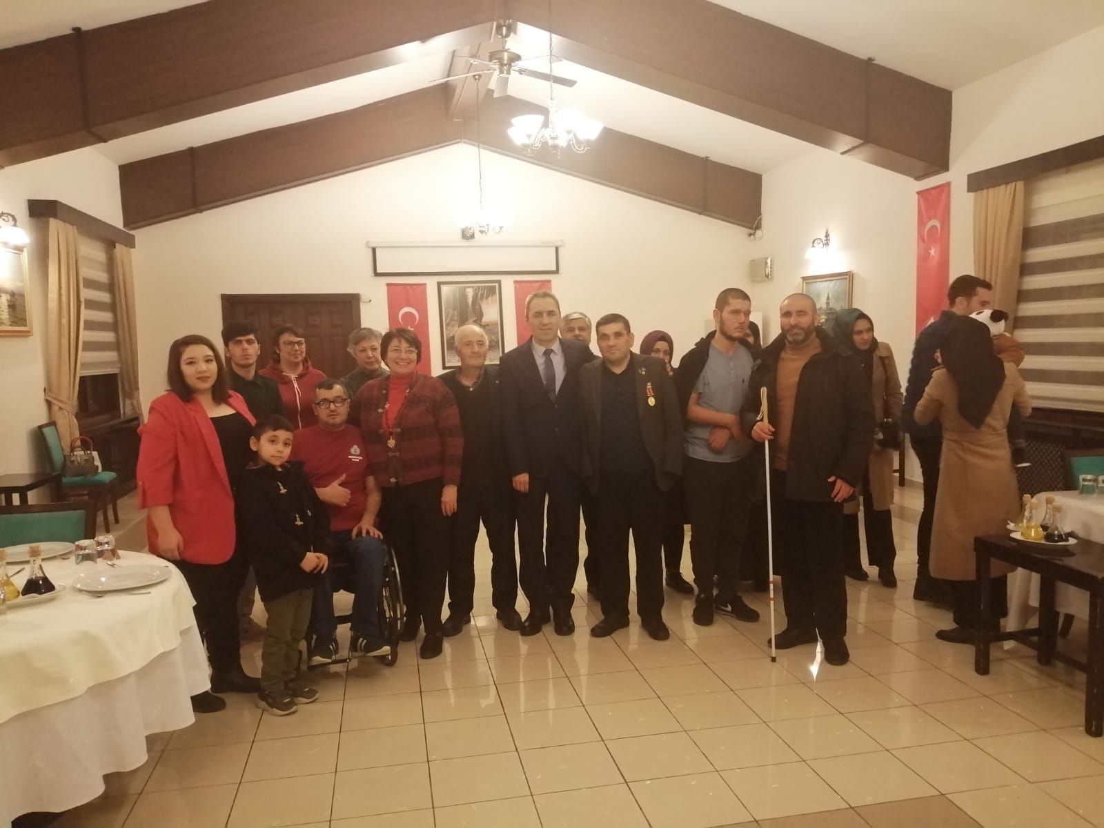 Gönüllülerimiz ile Gazi ve Ailelerinin Kaynaşma ve Tanışma Yemeği